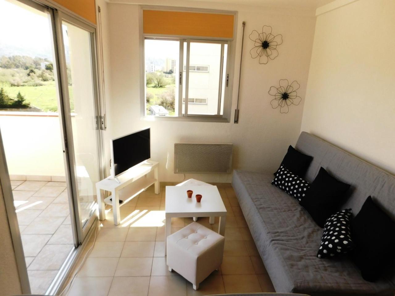 Gmid Immo Apartamento Lorena Roses Exterior photo